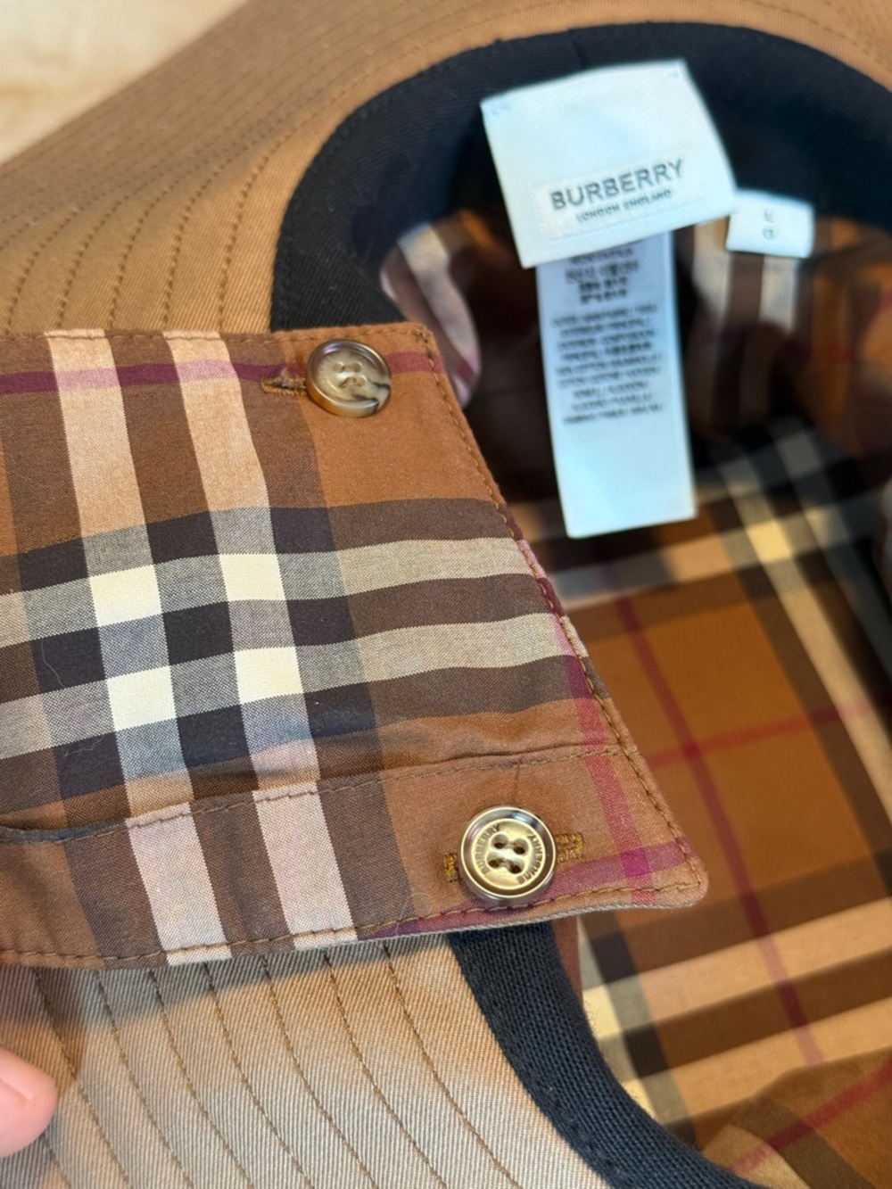 Burberry Tan Canvas Bucket Hat with Check Lining - Picture 4 of 6